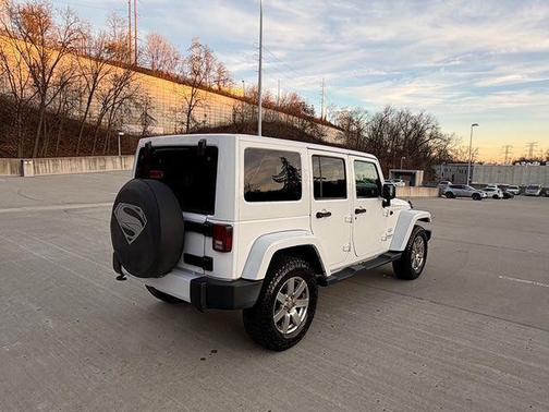 2016 Jeep Wrangler Unlimited Sahara