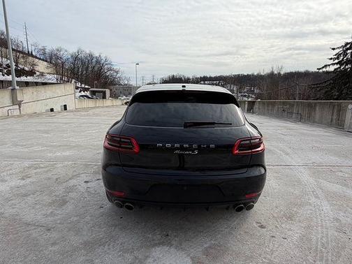 2016 Porsche Macan S