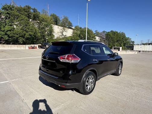 Super Black 2015 Nissan Rogue SL