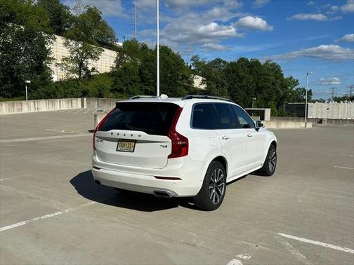 2019 Volvo XC90 T6 Momentum