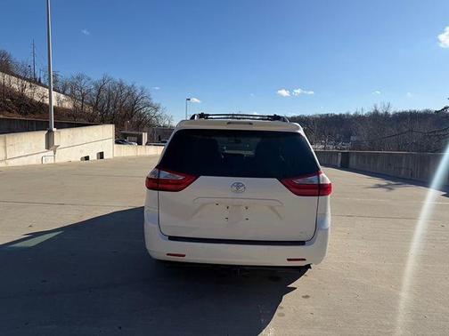 2015 Toyota Sienna Limited