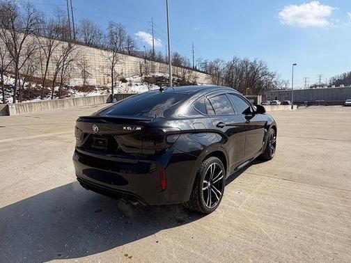 2015 BMW X6 M 