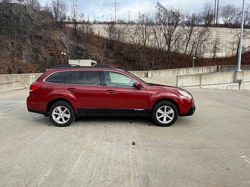 2014 Subaru Outback 2.5i Premium