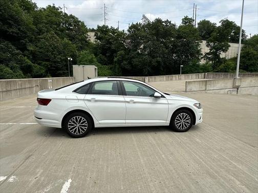 2021 Volkswagen Jetta 1.4T R-Line