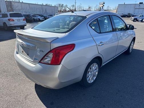 2014 Nissan Versa 1.6 SV
