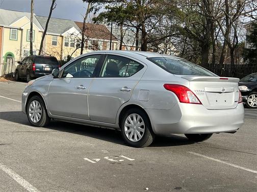 2014 Nissan Versa 1.6 SV