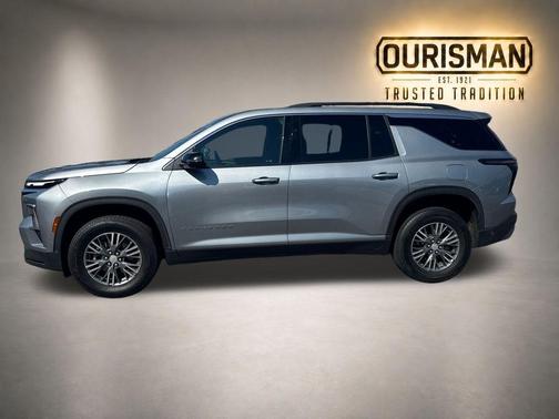 Sterling Gray Metallic 2024 Chevrolet Traverse LT