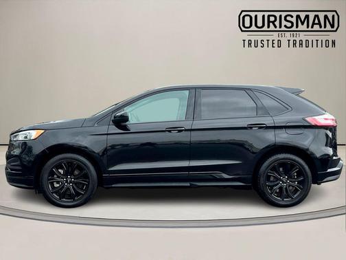 2022 Ford Edge SE