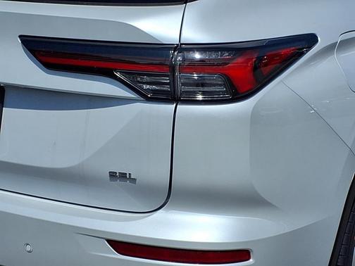2025 Mitsubishi Outlander SEL