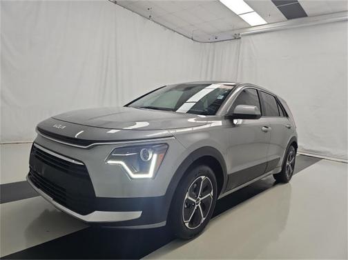 2024 Kia Niro LX