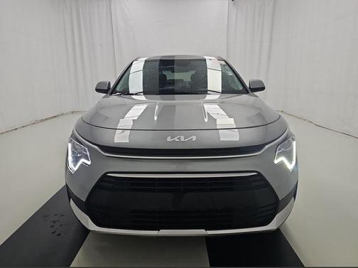 2024 Kia Niro LX