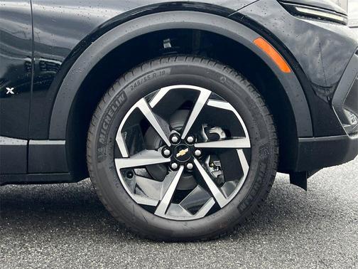 2026 Chevrolet Equinox EV LT 2