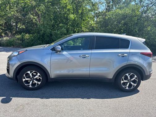 Steel Gray 2022 Kia Sportage LX