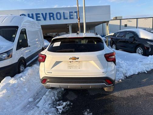 2024 Chevrolet Trax LT