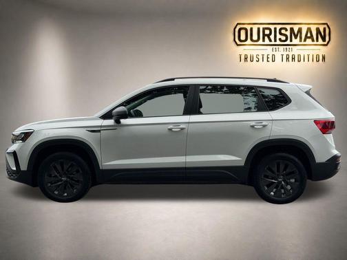 Pure White 2024 Volkswagen Taos 1.5T S