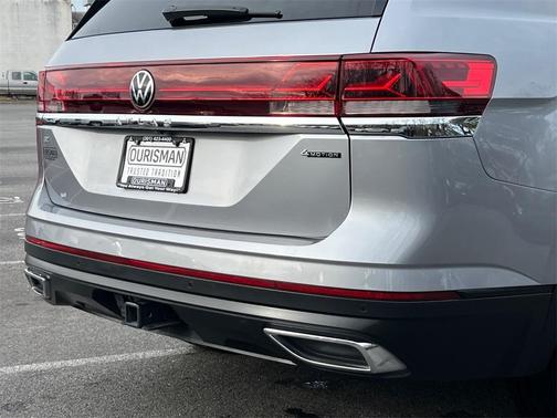 2024 Volkswagen Atlas 2.0T SE