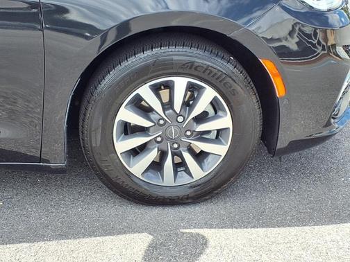 2021 Chrysler Pacifica Hybrid Touring L