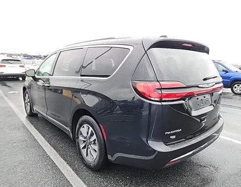 2021 Chrysler Pacifica Hybrid Touring L