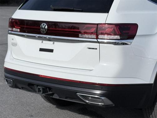 2024 Volkswagen Atlas 2.0T SE