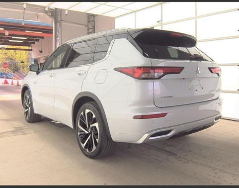 2023 Mitsubishi Outlander PHEV SEL