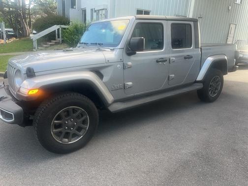 2020 Jeep Gladiator Overland