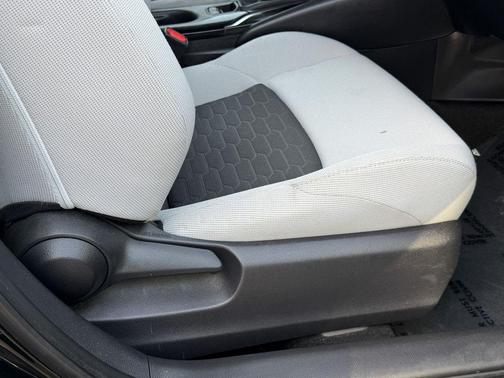 Midnight Black Metallic 2019 Toyota Corolla Hatchback SE