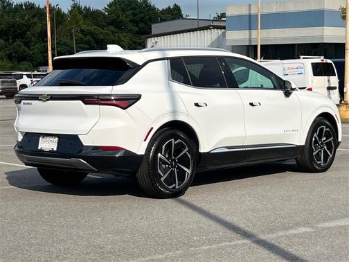 2024 Chevrolet Equinox EV LT