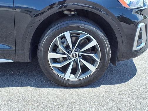 2024 Audi Q5 45 S line quattro Premium