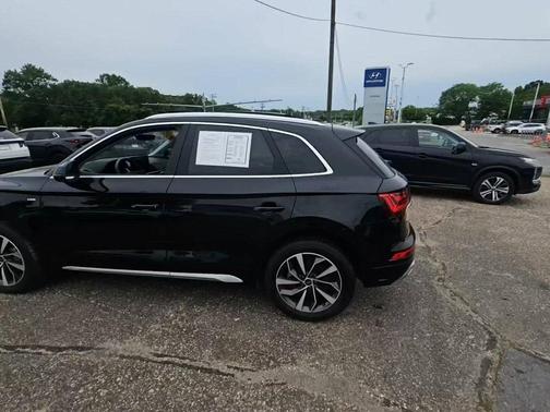2024 Audi Q5 45 S line quattro Premium