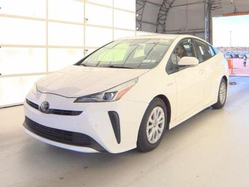 2022 Toyota Prius LE