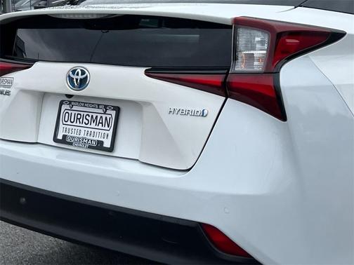 2022 Toyota Prius LE