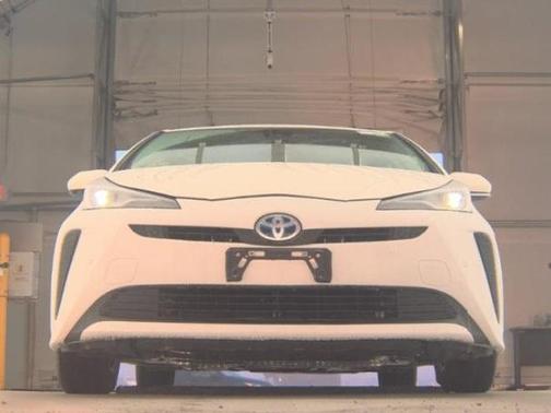 2022 Toyota Prius LE
