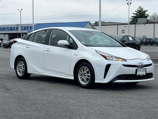 2022 Toyota Prius LE