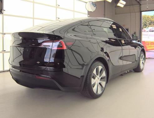 2021 Tesla Model Y Standard Range