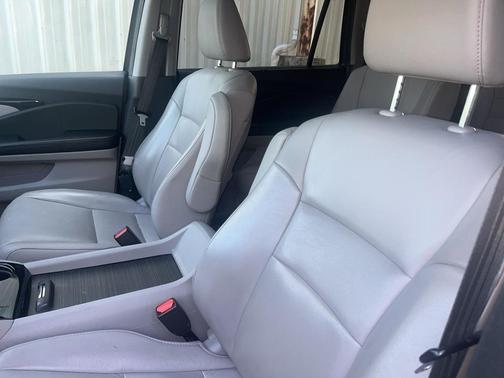 2020 Honda Pilot Touring 7-Passenger