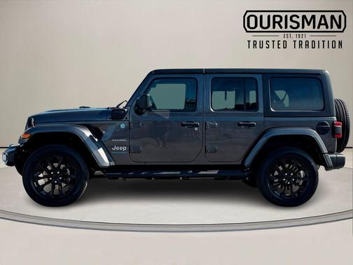 Granite Crystal Clearcoat Metallic 2023 Jeep Wrangler 4xe Sahara