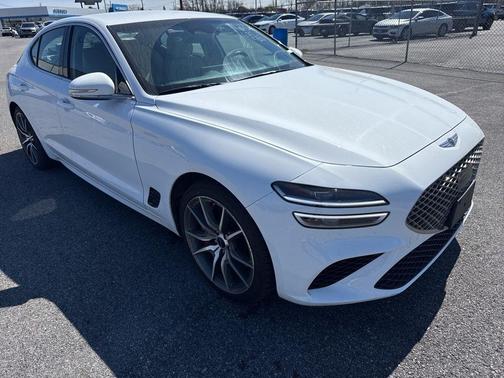 White 2025 Genesis G70 2.5T