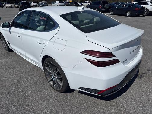 White 2025 Genesis G70 2.5T