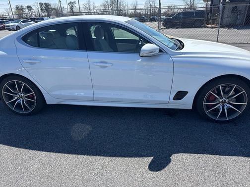 White 2025 Genesis G70 2.5T