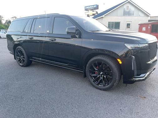 2022 Cadillac Escalade ESV Sport