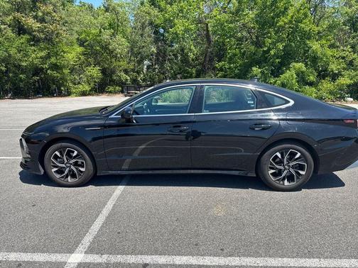 Black 2025 Hyundai SONATA SEL