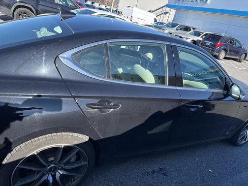 2024 Genesis G70 2.5T