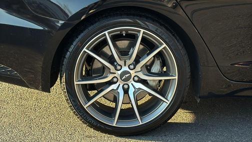 2024 Genesis G70 2.5T