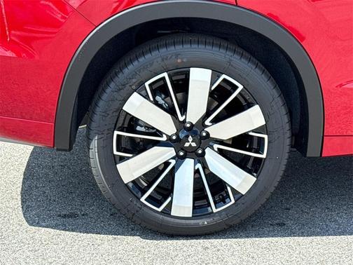 2025 Mitsubishi Outlander SEL