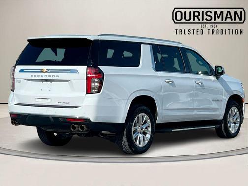 2023 Chevrolet Suburban Premier