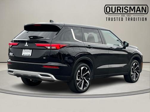2024 Mitsubishi Outlander SE