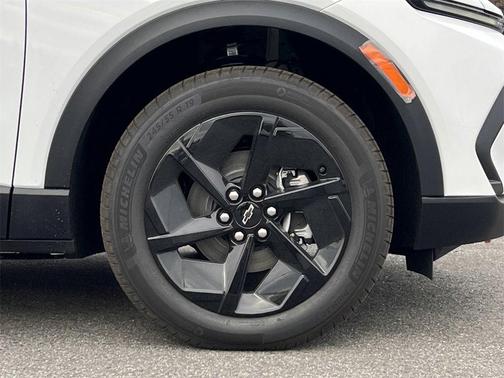 2026 Chevrolet Equinox EV LT 1