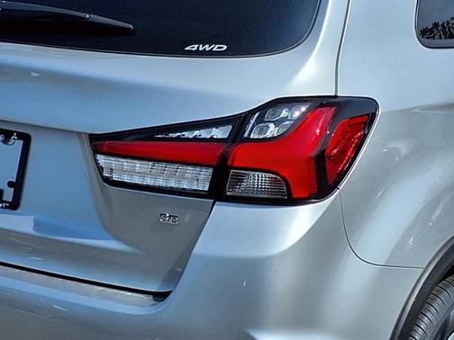 2025 Mitsubishi Outlander Sport 2.0 SE