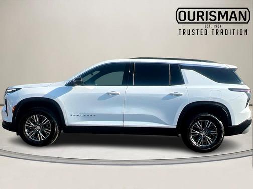 2024 Chevrolet Traverse LT