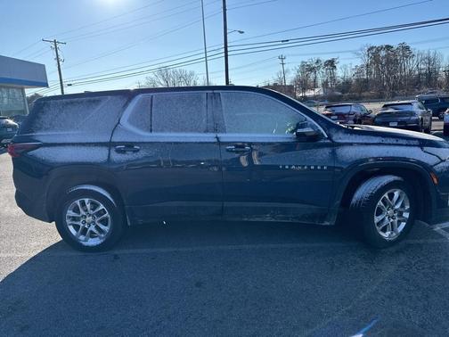2023 Chevrolet Traverse LS